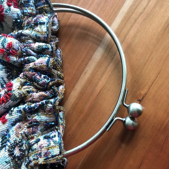 Vintage Flowers Beaded Purse - Picture 5 of 12